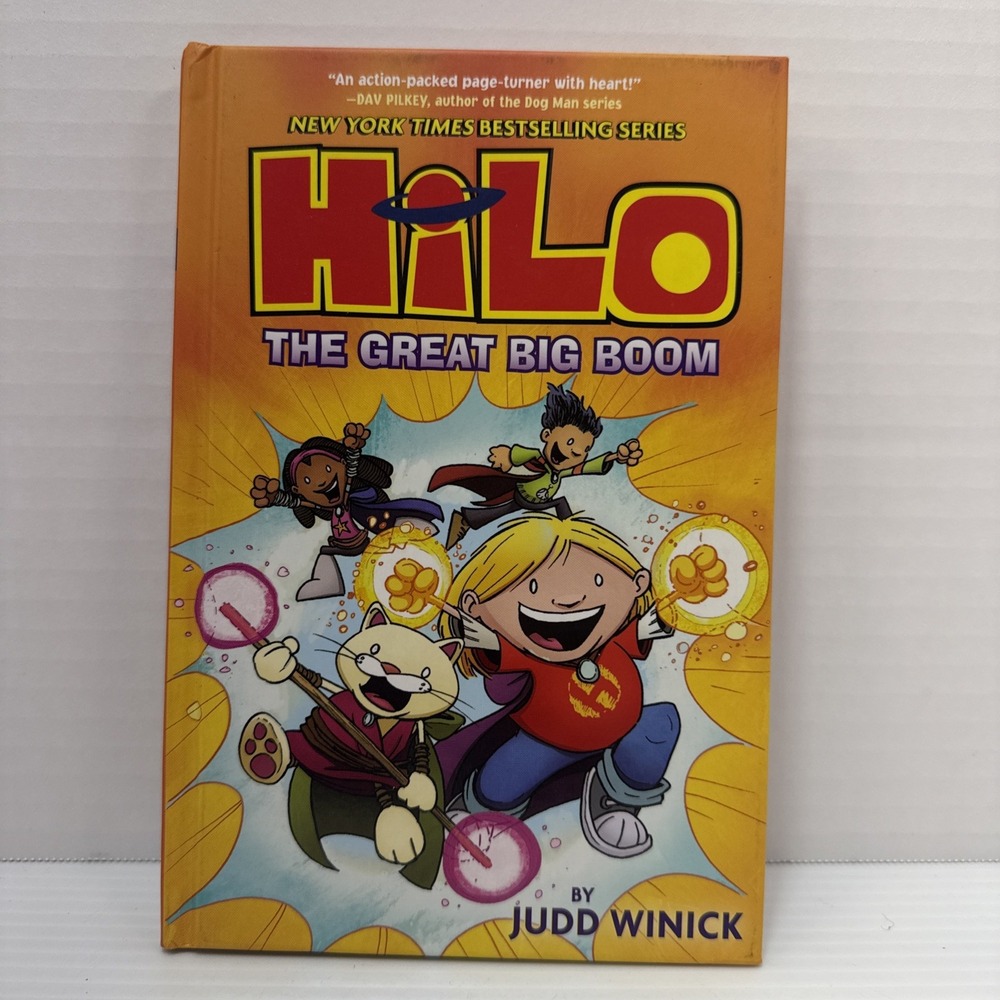 Hilo Book 3: The Great Big Boom: (A‎ Graphic Novel)